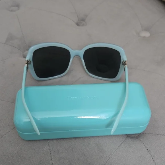 Tiffany & Co Black Sunglasses Modern Accessories - Picture 7 of 8